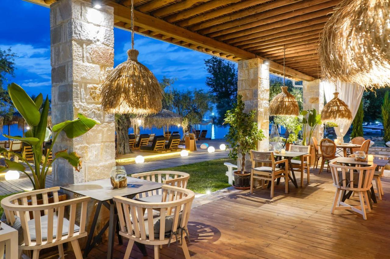 By The Sea Luxury Suites Ліменас Екстер'єр фото