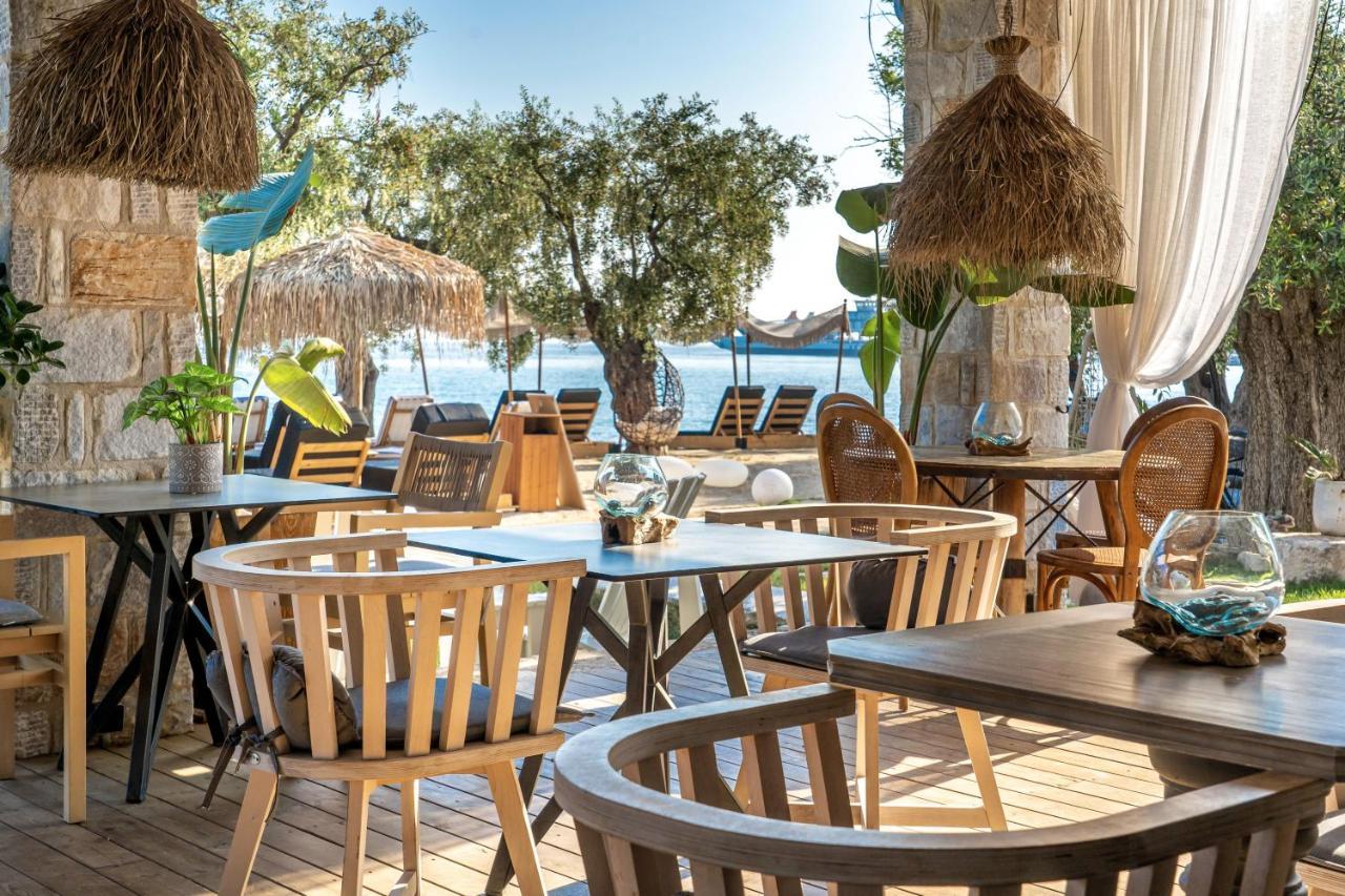 By The Sea Luxury Suites Ліменас Екстер'єр фото