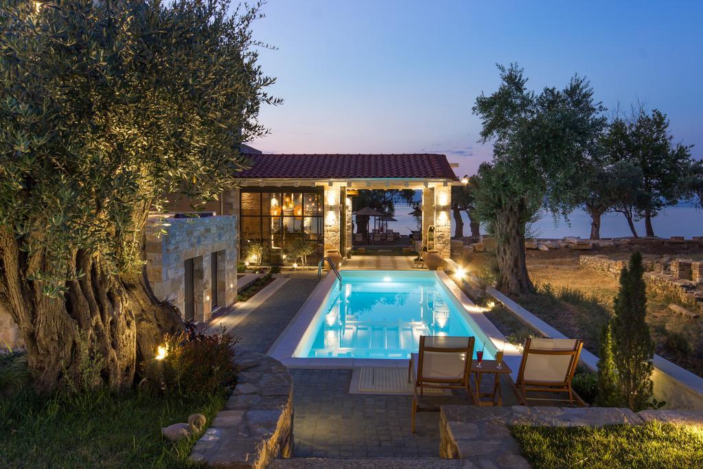 By The Sea Luxury Suites Ліменас Екстер'єр фото