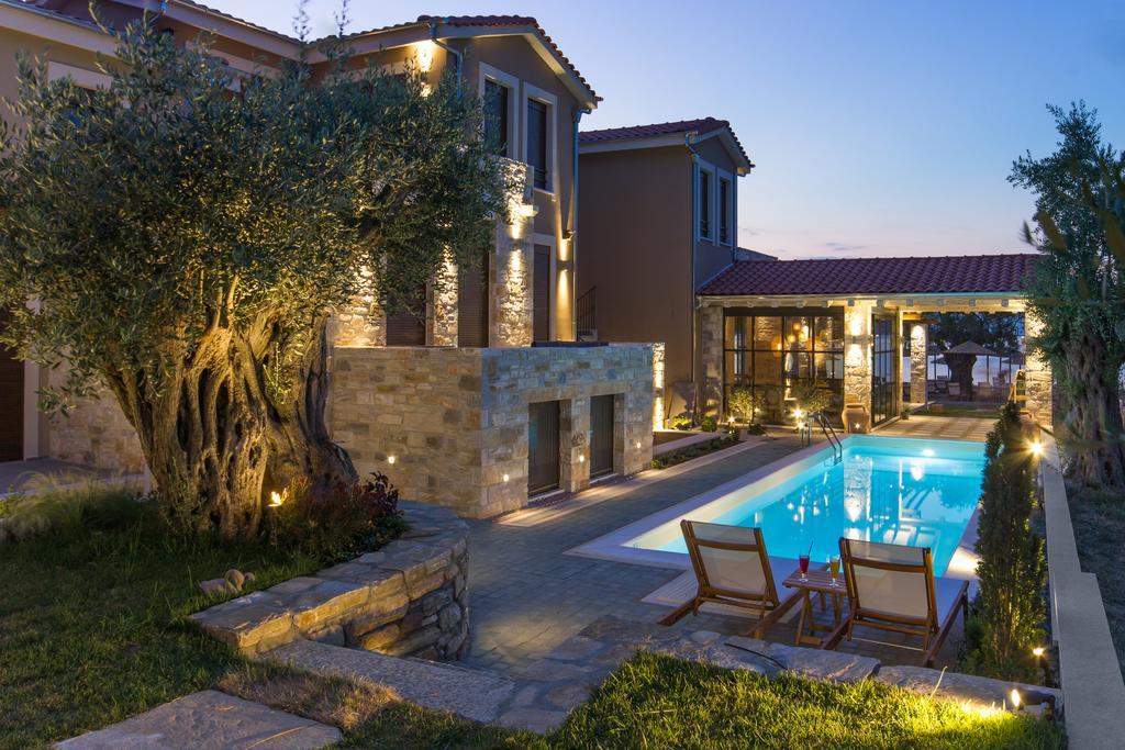 By The Sea Luxury Suites Ліменас Екстер'єр фото
