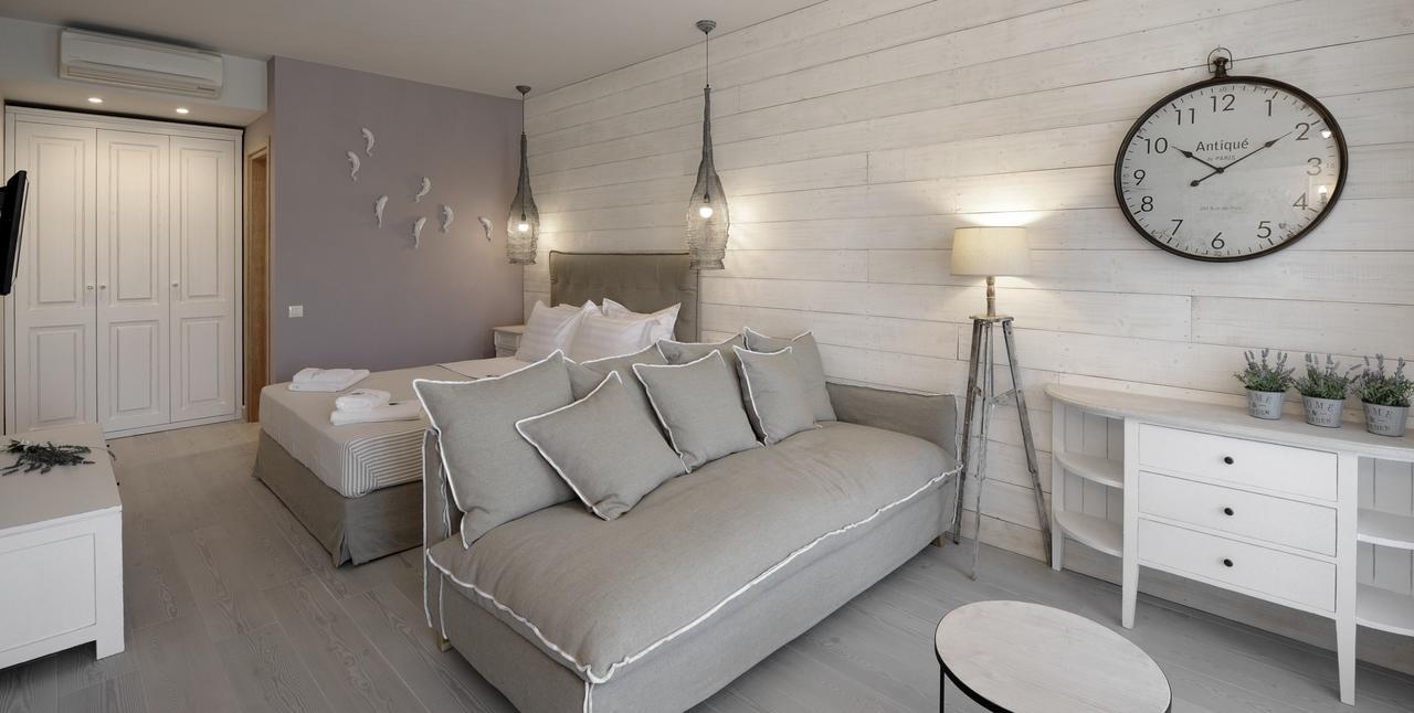 By The Sea Luxury Suites Ліменас Екстер'єр фото